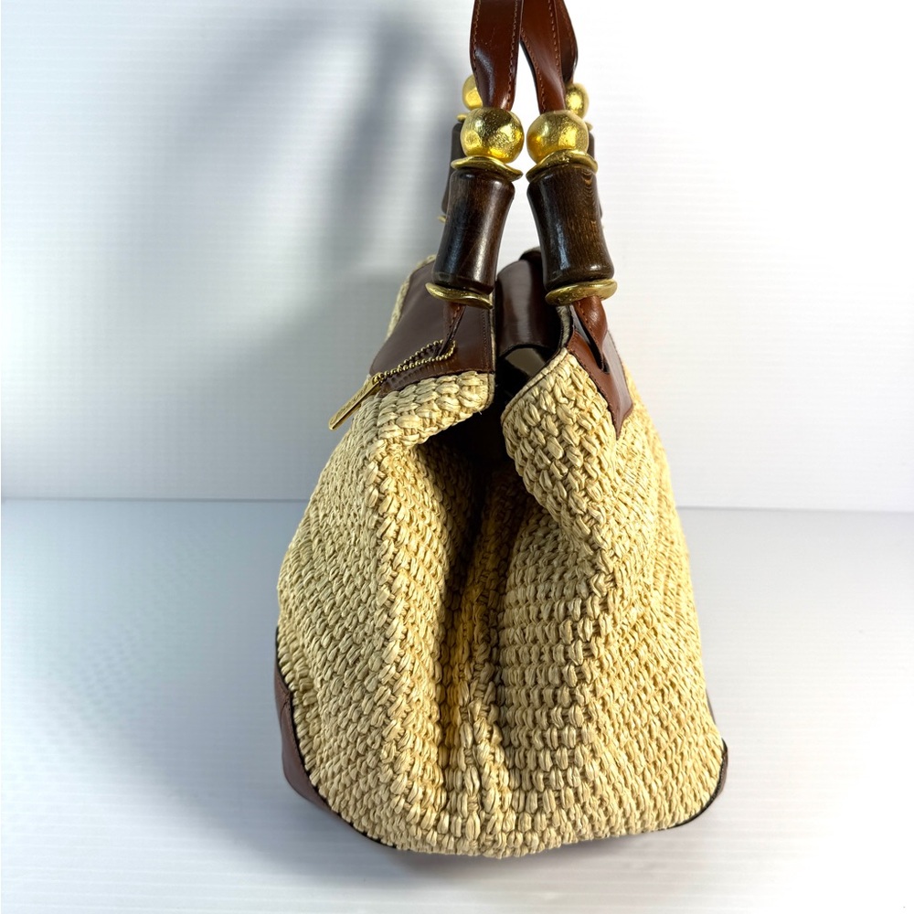 Carla Marchi Woven Raffia and Leather Handbag with wood  gold-tone hardware. - Picture 3 of 14